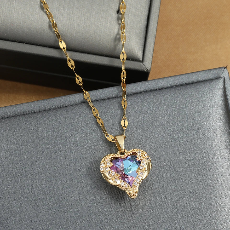 Luvina necklace