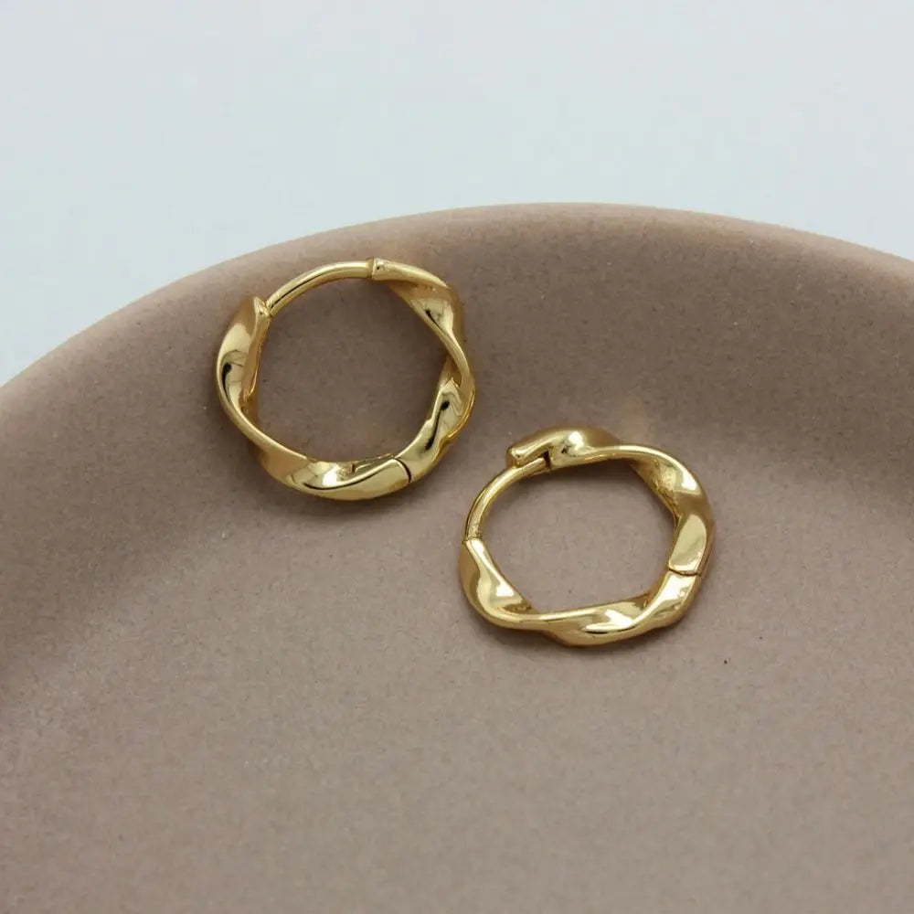 Solenne Ear