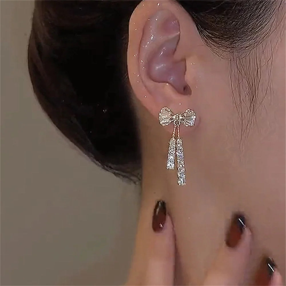 LuxeBow Ear