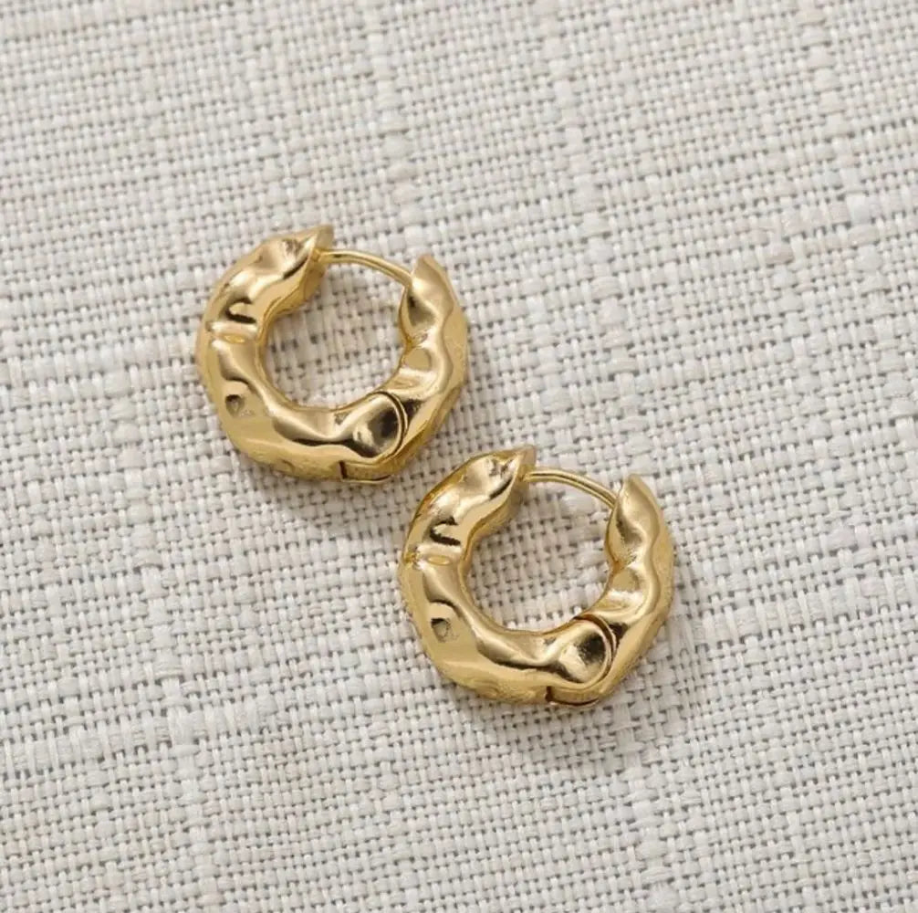 Solenne Ear