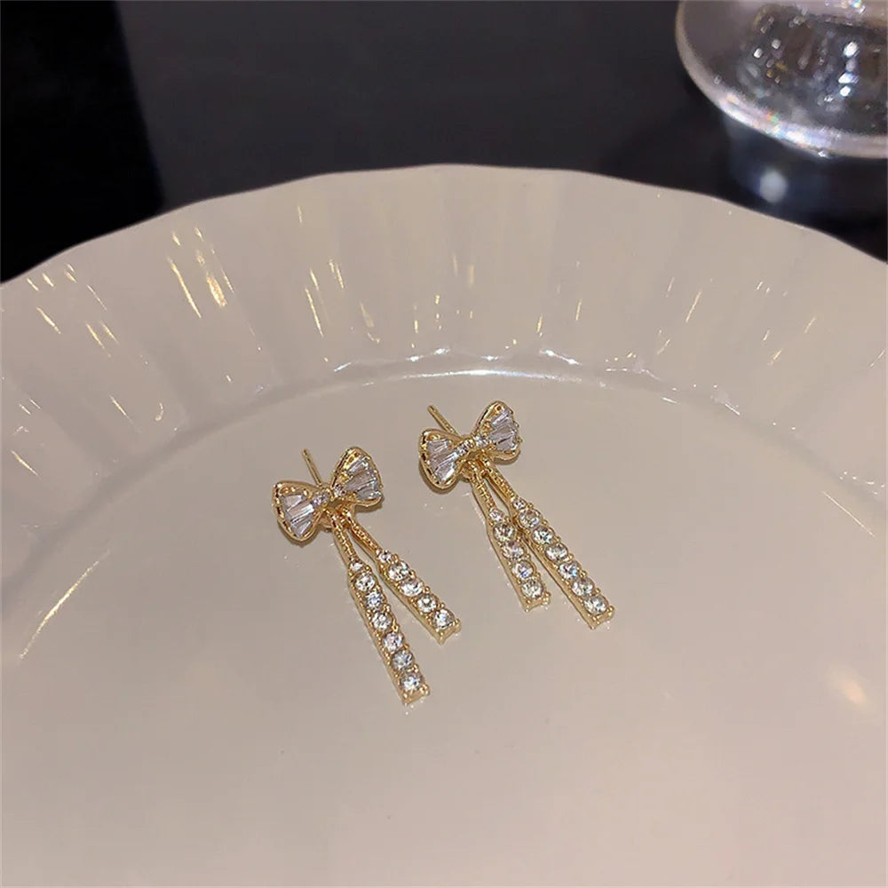 LuxeBow Ear