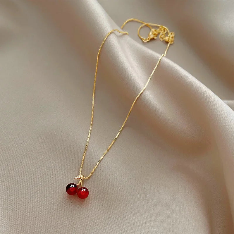 Liora necklace